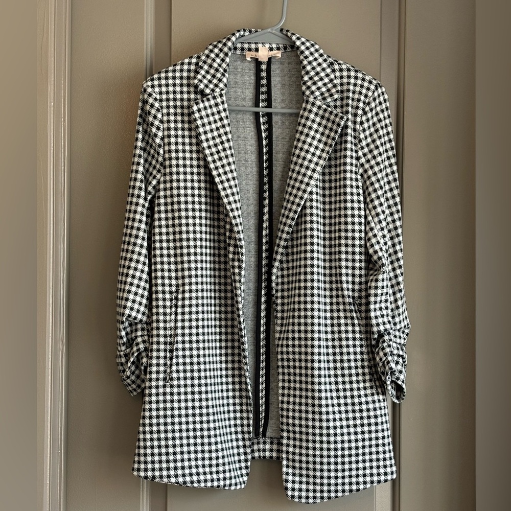 Women’s Black and White Black Size S